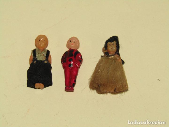 Mu&ntilde;ecas celuloide: Antiguas Mu&ntilde;ecas en Miniatura Fabricadas en Celuloide - A&ntilde;o 1940-50s. - Foto 1