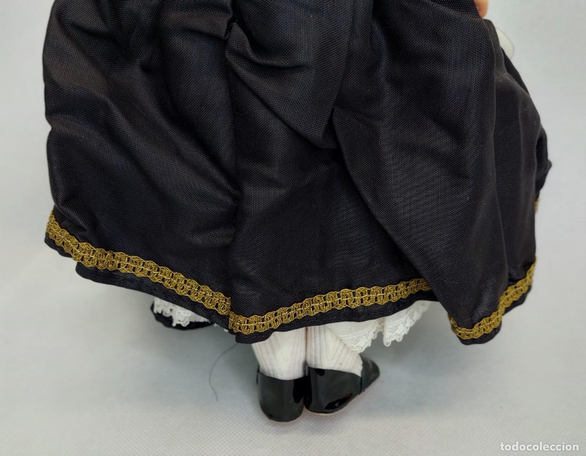 Mu&ntilde;ecas celuloide: MU&Ntilde;ECA ALEMANA DE CELULOIDE VESTIDA REGIONAL SELVA NEGRA. - Foto 6
