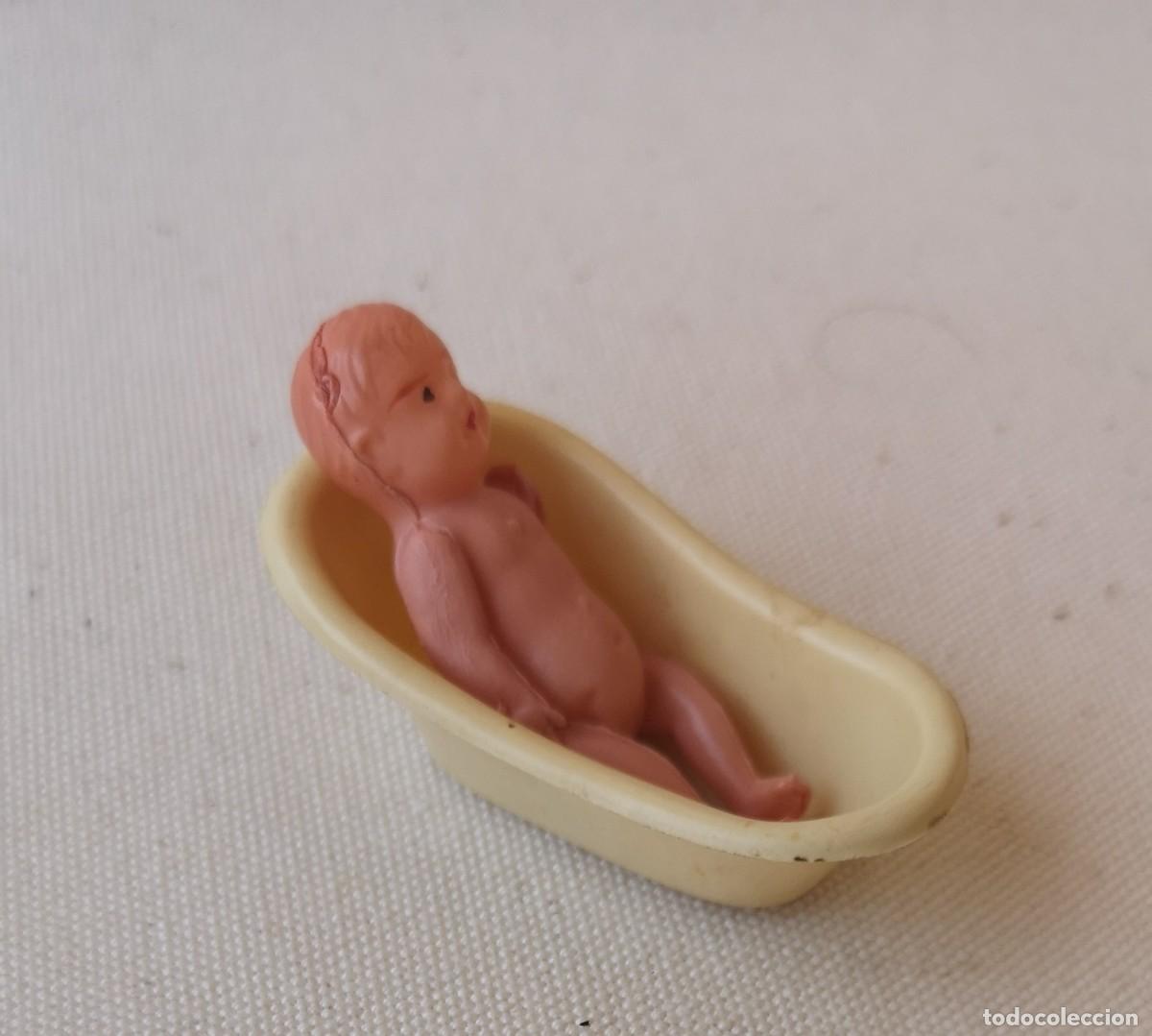 Mu&ntilde;ecas celuloide: NI&Ntilde;O BEBE EN CELULOIDE MADE IN JAPAN CON BA&Ntilde;ERA. - Foto 2