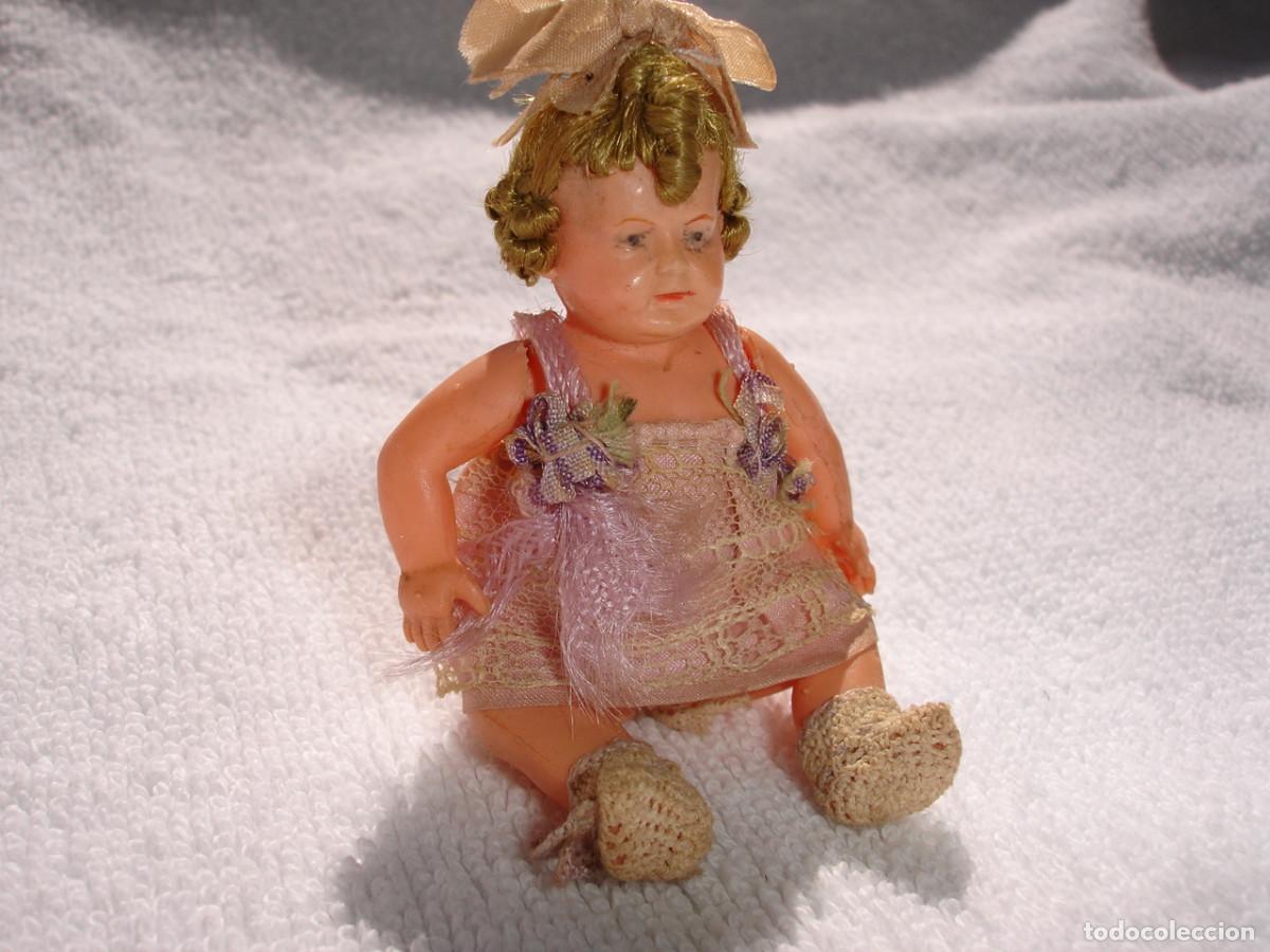 Mu&ntilde;ecas celuloide: ferrer46. Peque&ntilde;a mu&ntilde;eca de celuloide o similar. Mide 9cm. - Foto 1