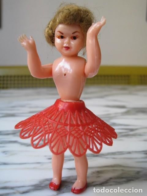 Mu&ntilde;ecas celuloide: MU&Ntilde;ECA DE CELULOIDE - OJOS DURMIENTES - FALDA DE PL&Aacute;STICO - A&Ntilde;OS 50 - Foto 1