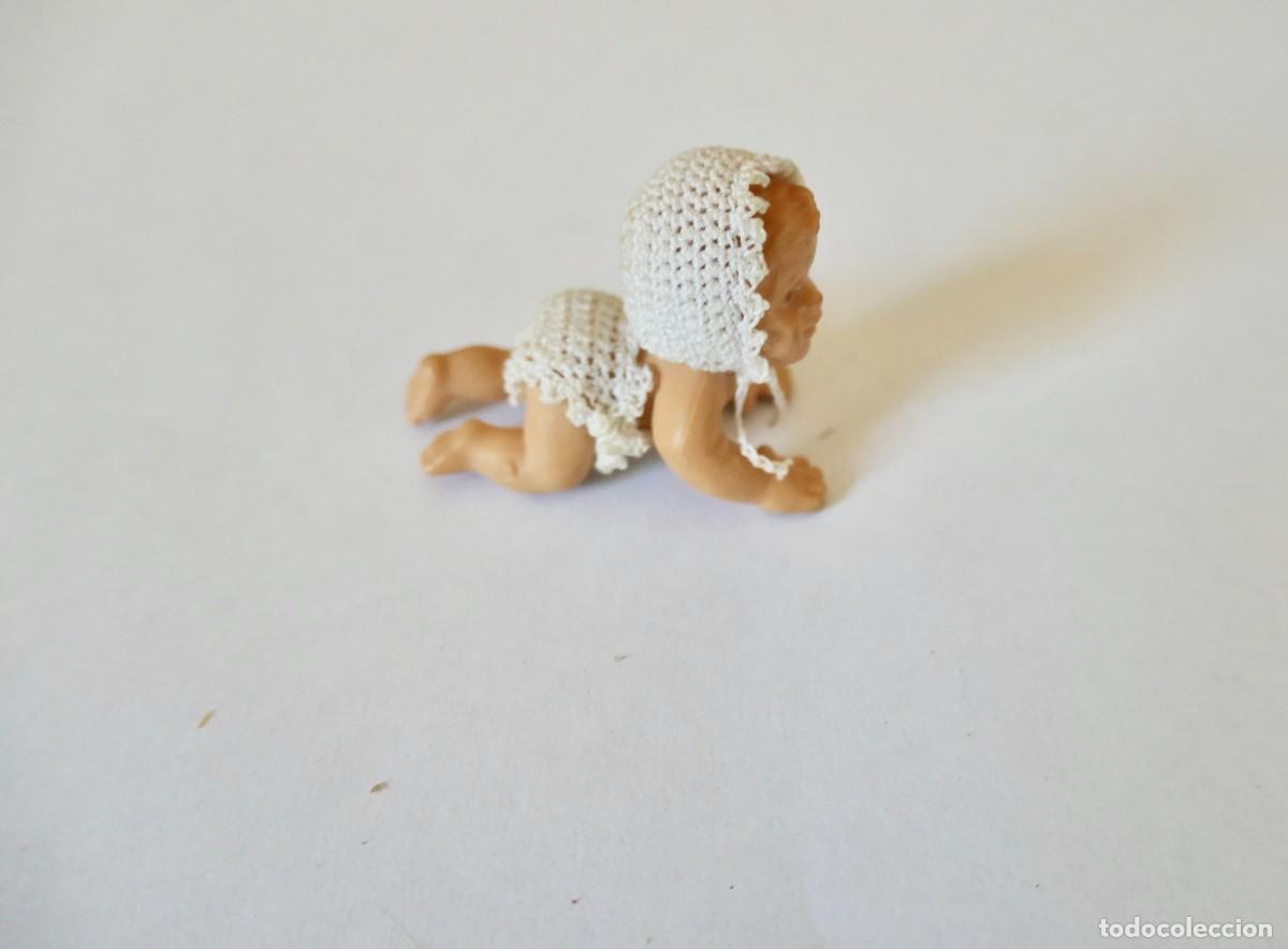 Mu&ntilde;ecas celuloide: peque&ntilde;o bebe de celuloide flexible 4 cm - Foto 2