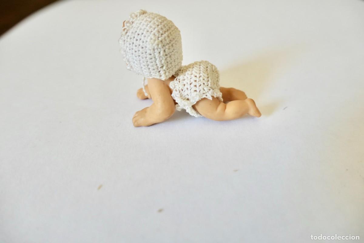 Mu&ntilde;ecas celuloide: peque&ntilde;o bebe de celuloide flexible 4 cm - Foto 3