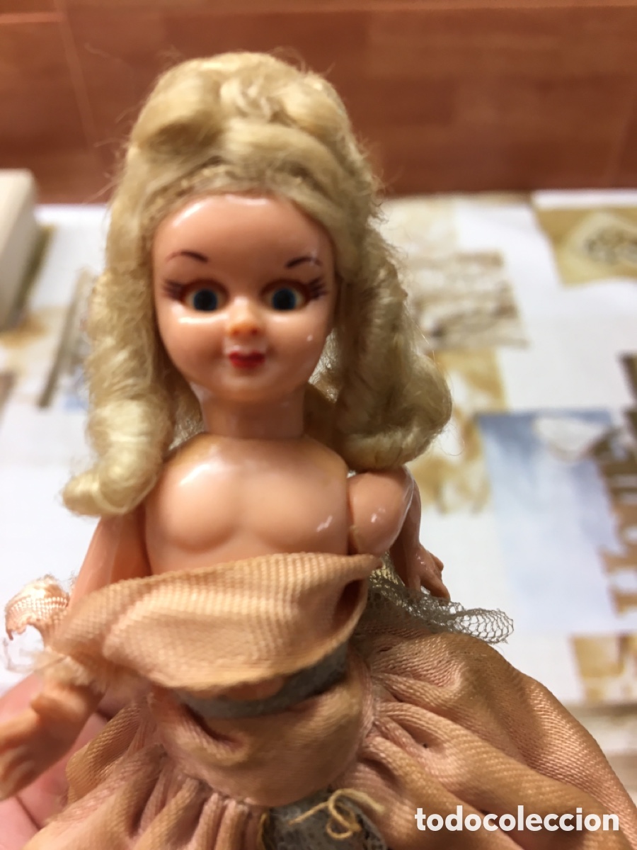 Mu&ntilde;ecas celuloide: Dos Preciosas mu&ntilde;ecas vinilo para restaurar - Foto 1