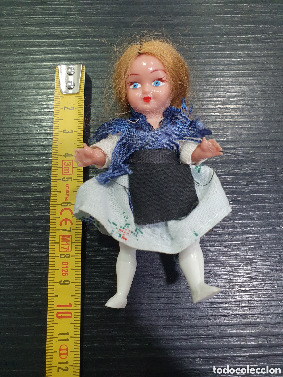 Mu&ntilde;ecas celuloide: Antigua mu&ntilde;eca en celuloide con traje original. (L38) - Foto 2