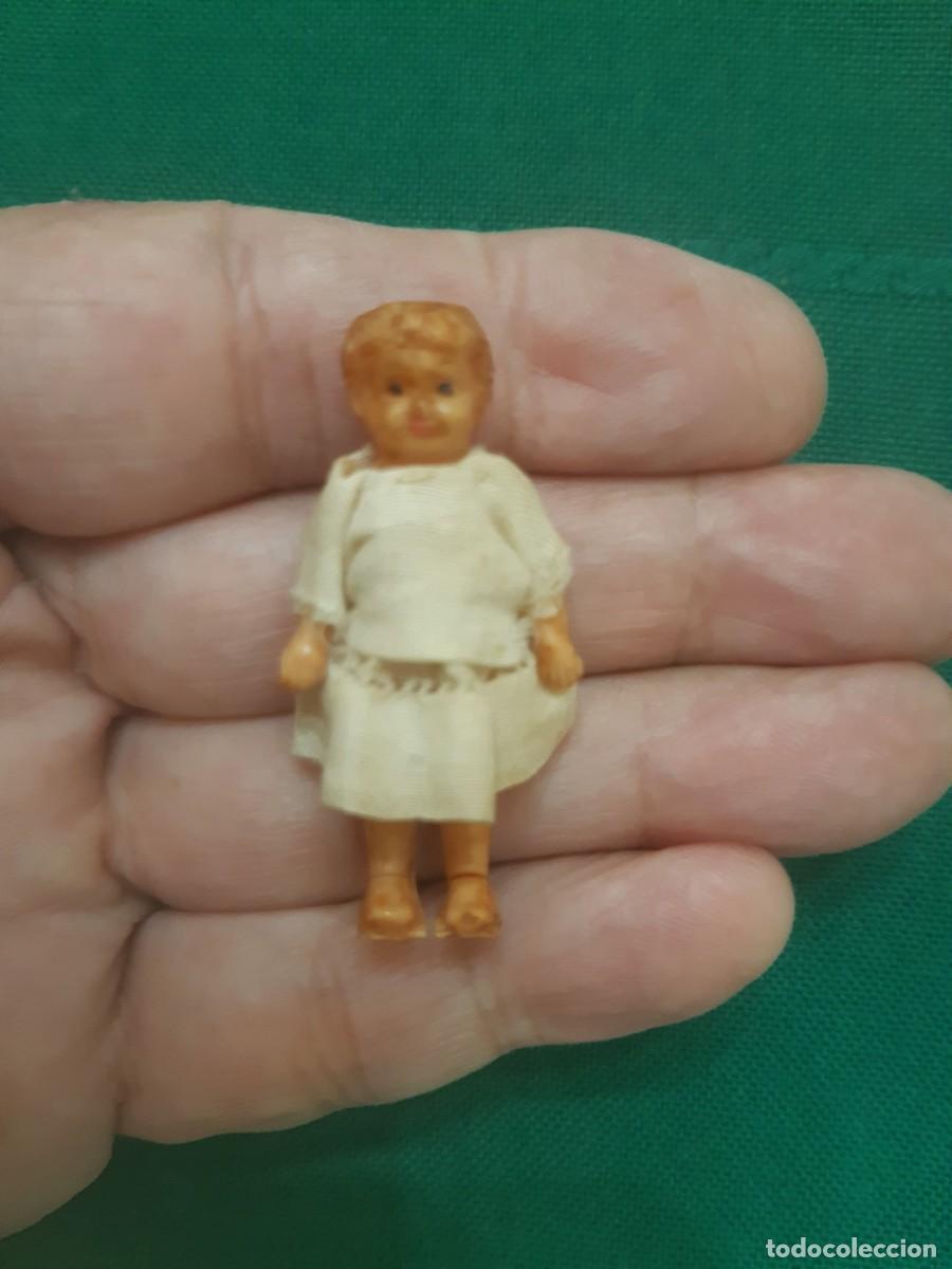 Mu&ntilde;ecas celuloide: Peque&ntilde;a mu&ntilde;eca de celuloide pric&iacute;pio siglo XX. 4,5 cm - Foto 3