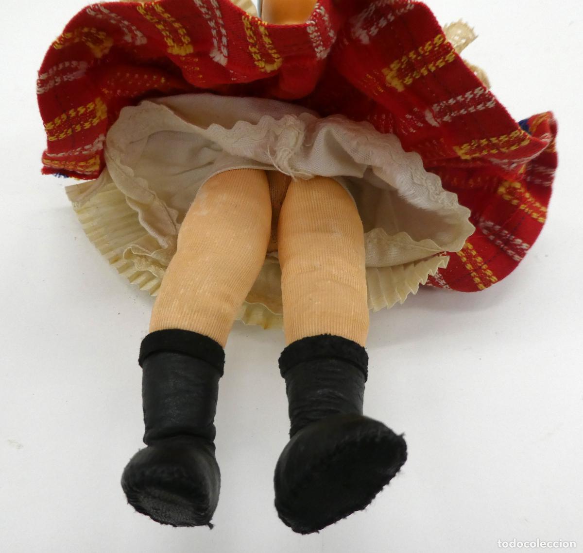 Mu&ntilde;ecas celuloide: Antigua mu&ntilde;eca tradicional de trapo, cabeza de celuloide, mide 23 cm. - Foto 4