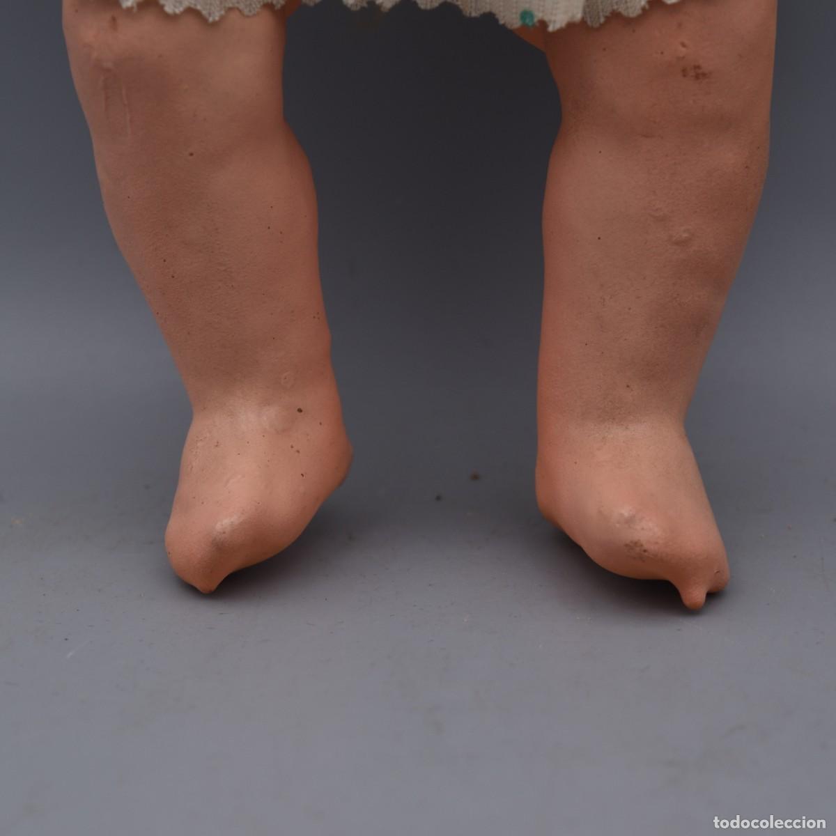 Mu&ntilde;ecas celuloide: Mu&ntilde;eca / beb&eacute; antiguo celuloide y composici&oacute;n, incorpora llor&oacute;n - Foto 7