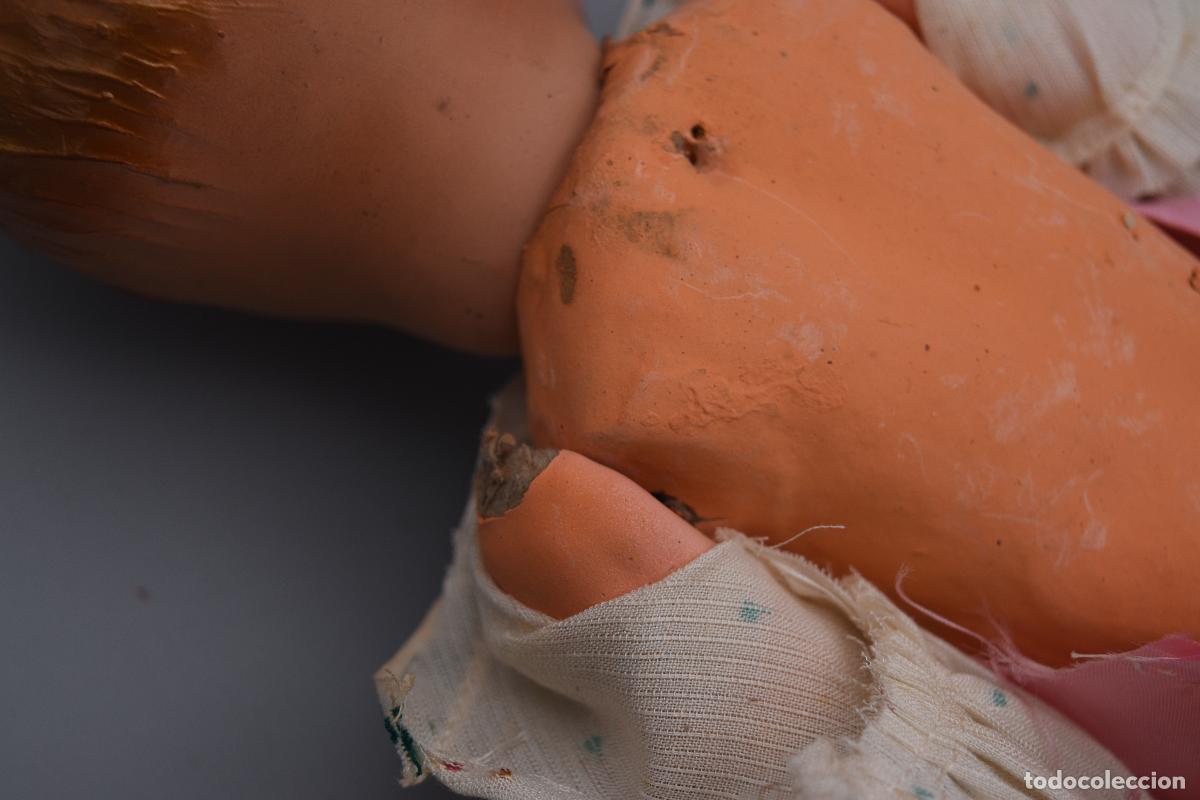 Mu&ntilde;ecas celuloide: Mu&ntilde;eca / beb&eacute; antiguo celuloide y composici&oacute;n, incorpora llor&oacute;n - Foto 9