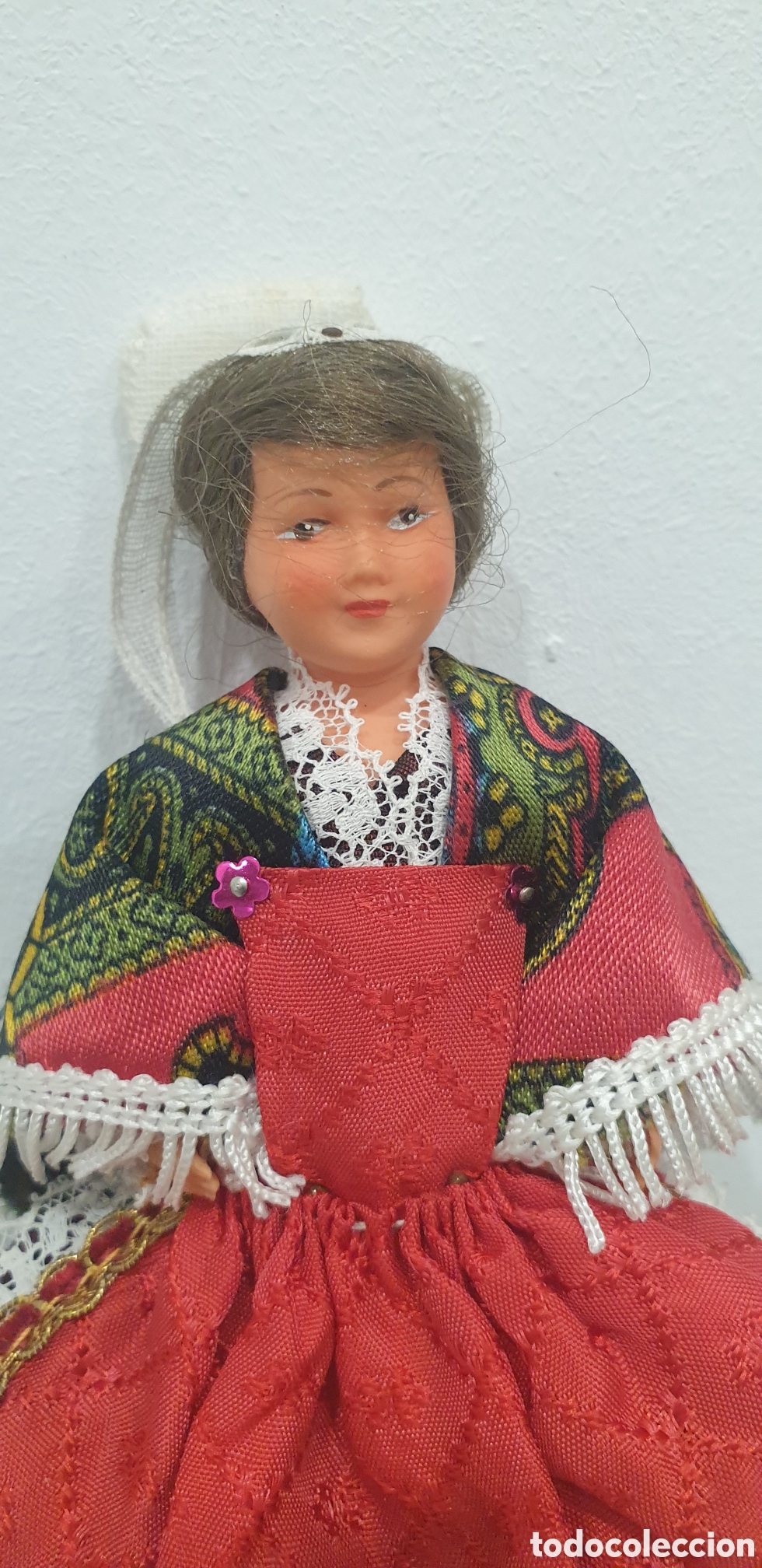 Mu&ntilde;ecas celuloide: Dos mu&ntilde;ecas antiguas de celuloide, traje t&iacute;pico europeo - Foto 6