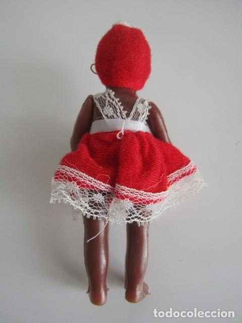 Mu&ntilde;ecas celuloide: MU&Ntilde;ECA NEGRITA CELULOIDE O PLASTICO DURO CON ROPA ORIGINAL ROD TI 1970 - Foto 2