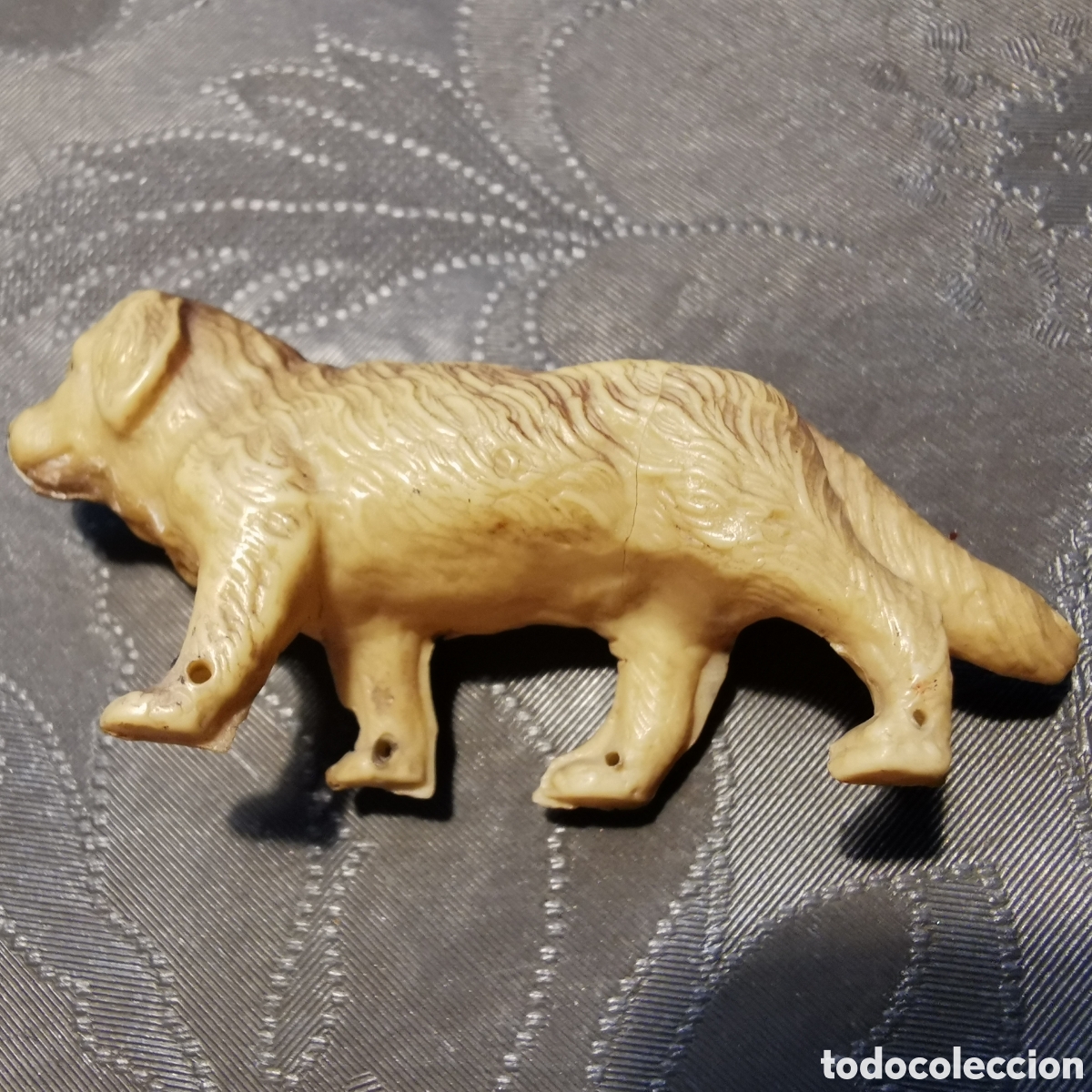 Mu&ntilde;ecas celuloide: Perrito de celuloide. Tiene un agujerito en cada pata. 6cm - Foto 4