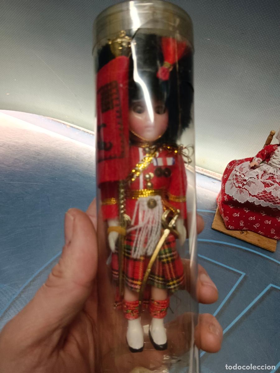 Mu&ntilde;ecas celuloide: Dos Mu&ntilde;ecas de celuloide, 15 cm. - Foto 5
