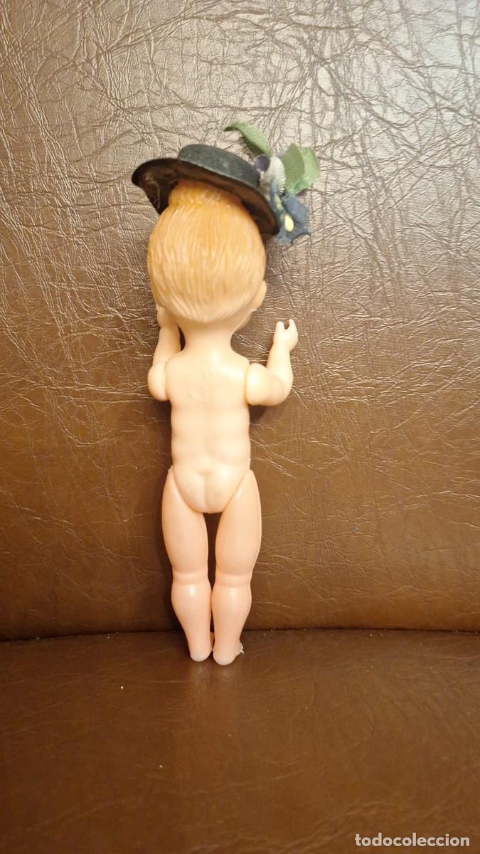 Mu&ntilde;ecas celuloide: Antiguo Mu&ntilde;eca de Celuloide con Sombrero con Flores - Foto 3