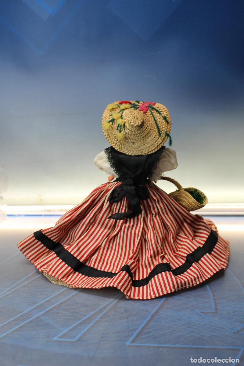 Mu&ntilde;ecas celuloide: 01. Antigua mu&ntilde;eca celuloide traje regional de Niza, Francia. - Foto 4