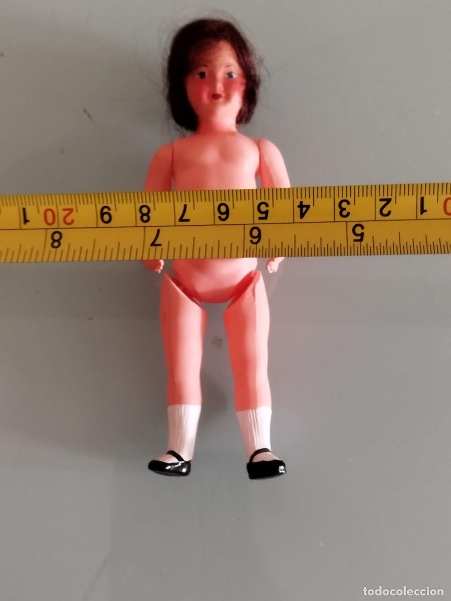 Mu&ntilde;ecas celuloide: Antigua peque&ntilde;a mu&ntilde;eca de celuloide francesa, con peluca. - Foto 8