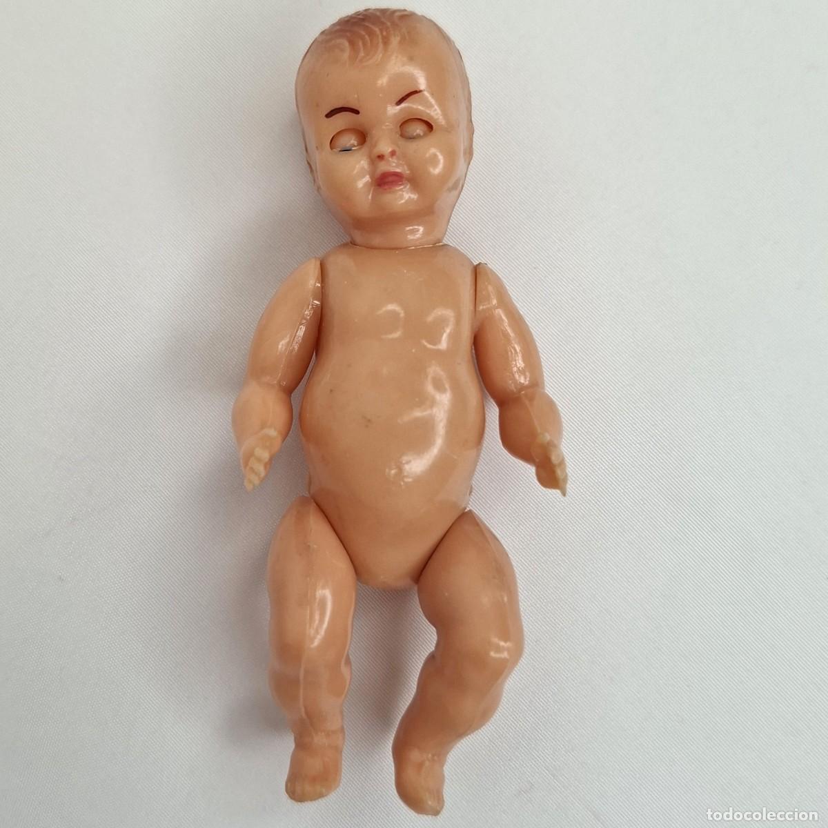 Mu&ntilde;ecas celuloide: MU&Ntilde;ECO BEBE DE CELULOIDE , OJOS DURMIENTES MIDE 9 cm. - Foto 2