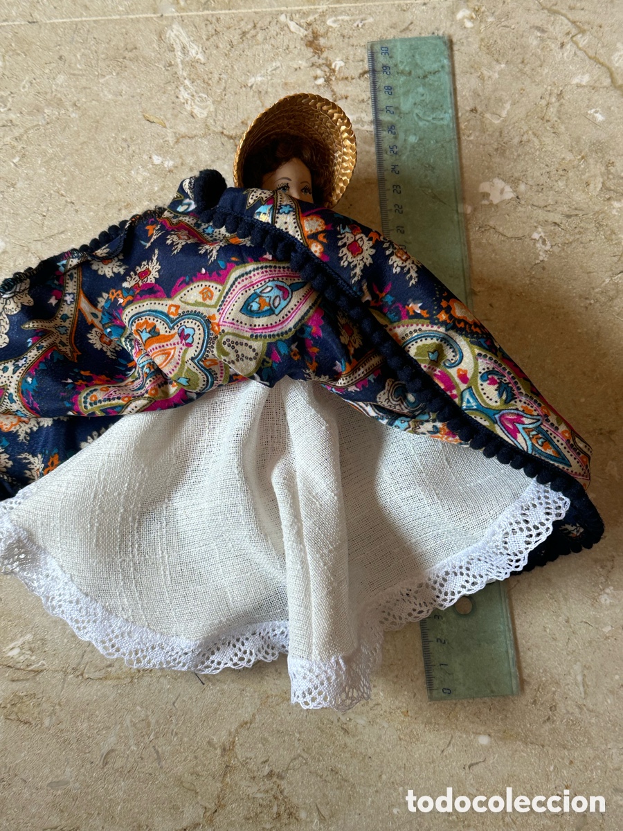 Mu&ntilde;ecas celuloide: Mu&ntilde;eca con vestido regional del a&ntilde;o 1940 aprox - Foto 7