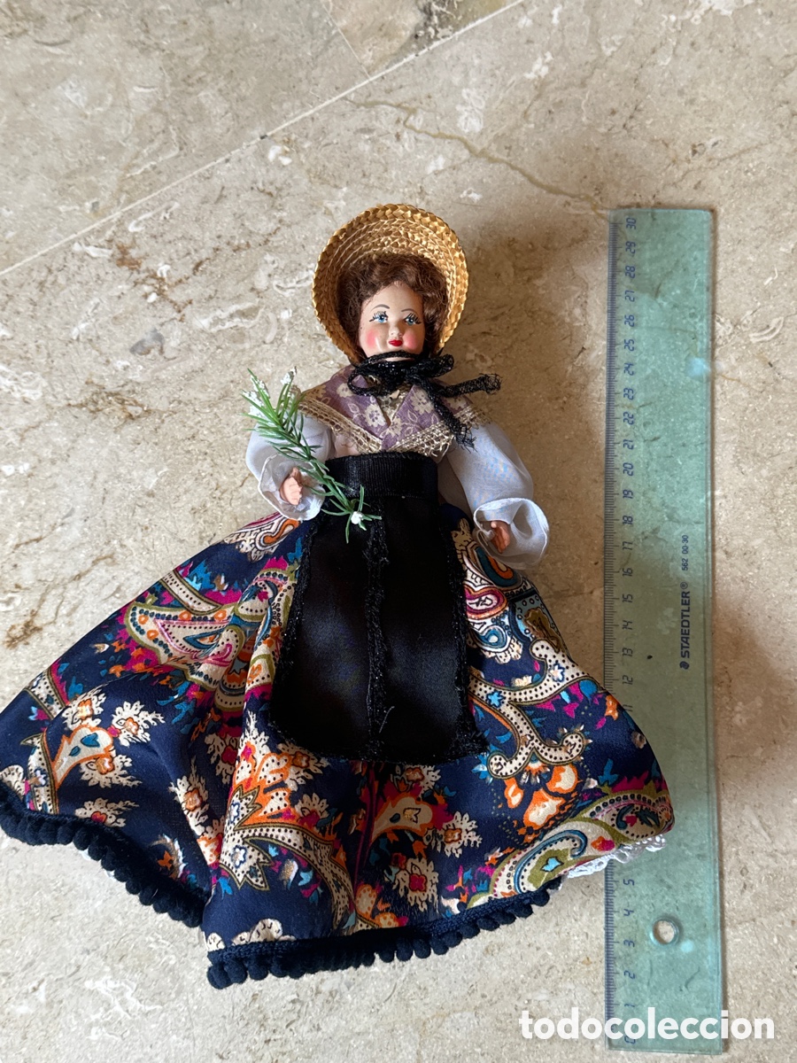 Mu&ntilde;ecas celuloide: Mu&ntilde;eca con vestido regional del a&ntilde;o 1940 aprox - Foto 15