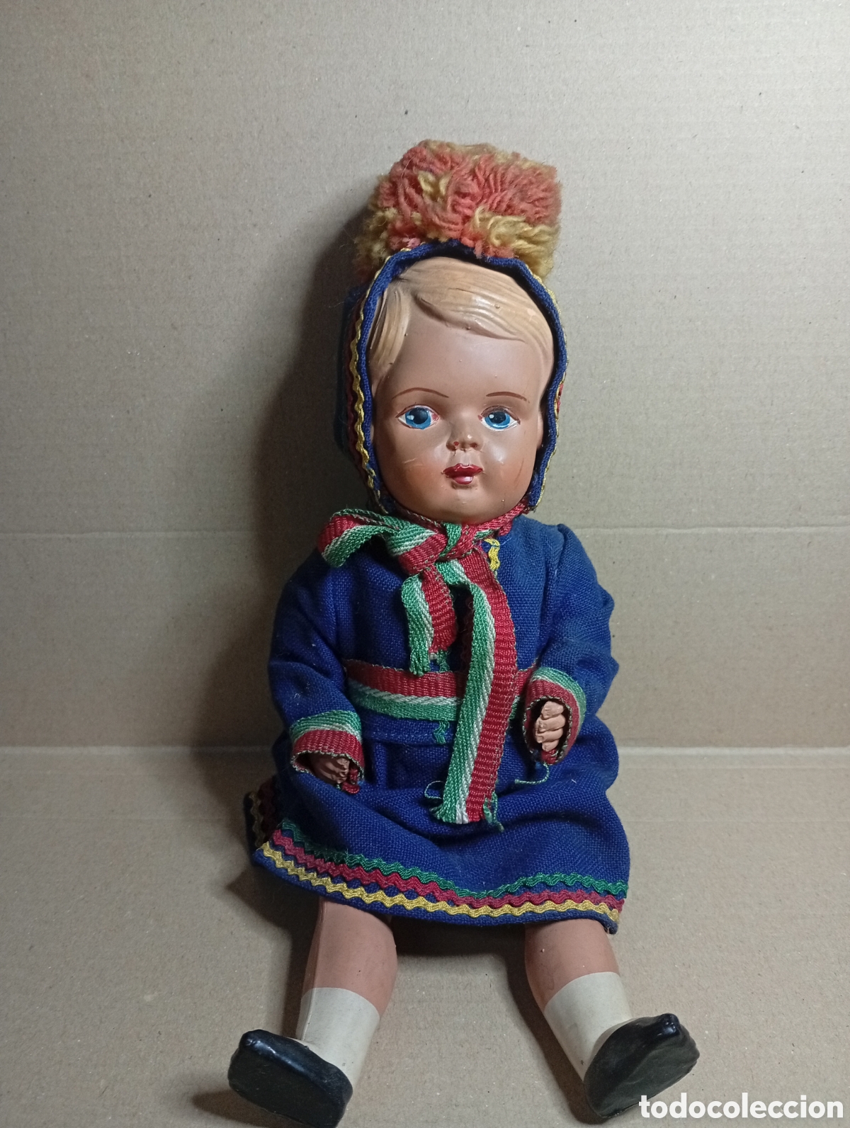 Mu&ntilde;ecas celuloide: Mu&ntilde;eca antigua vestido original