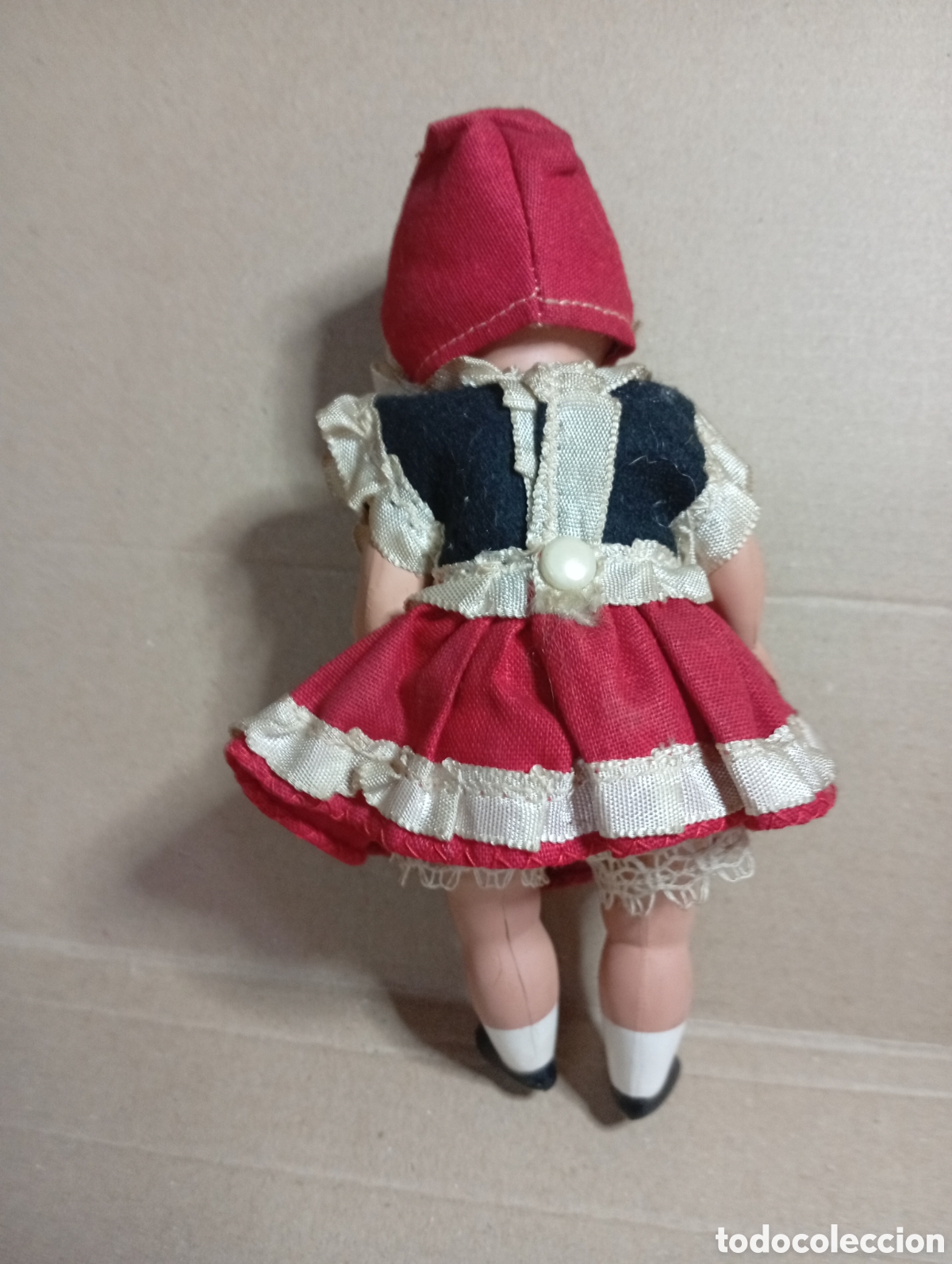 Mu&ntilde;ecas celuloide: Mu&ntilde;eca antigua con vestido original - Foto 2