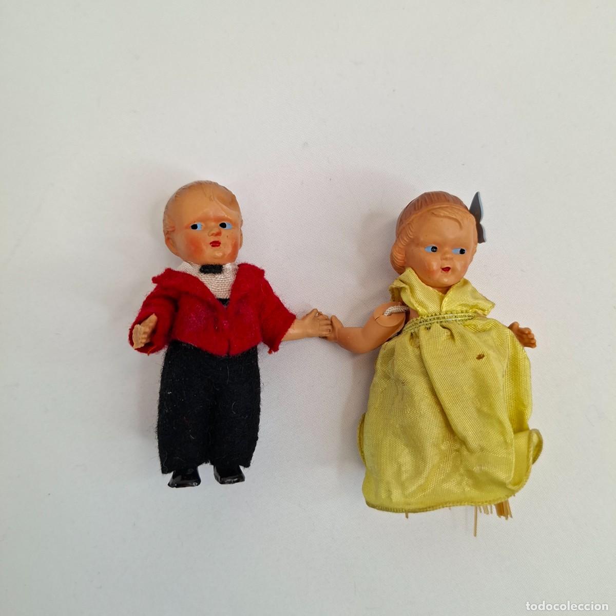 Mu&ntilde;ecas celuloide: PAREJA DE MU&Ntilde;ECOS DE CELULOIDE, MIDEN UNOS 8cm. - Foto 1