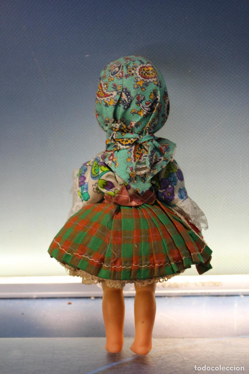 Mu&ntilde;ecas composici&oacute;n: Mu&ntilde;eca traje regional de Portugal, Nazar&eacute; &iquest;celuloide, composici&oacute;n? - Foto 7