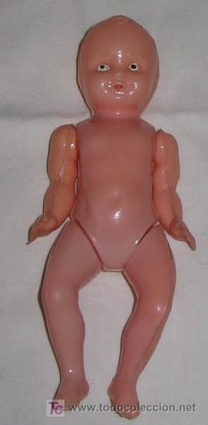 Mu&ntilde;ecas espa&ntilde;olas modernas: PEQUE&Ntilde;O MU&Ntilde;ECO DE PL&Aacute;STICO - Foto 1