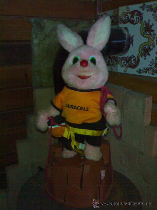 Mu&ntilde;ecas espa&ntilde;olas modernas: conejo de duracel escalador funcionando - Foto 3