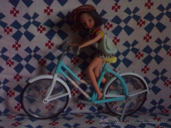 chabel muñeca bicicleta