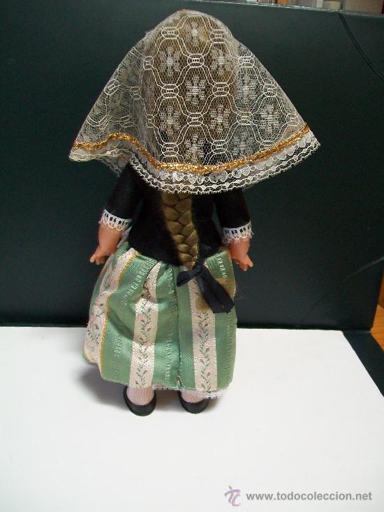 Mu&ntilde;ecas espa&ntilde;olas modernas: Mu&ntilde;eca regional,  marca, SILQUI. 1960 . - Foto 2