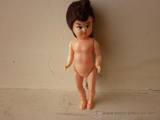 Mu&ntilde;ecas espa&ntilde;olas modernas: PEQUE&Ntilde;A MU&Ntilde;ECA SIN ESTRENAR DE CELULOIDE A&Ntilde;OS 60 - Foto 4