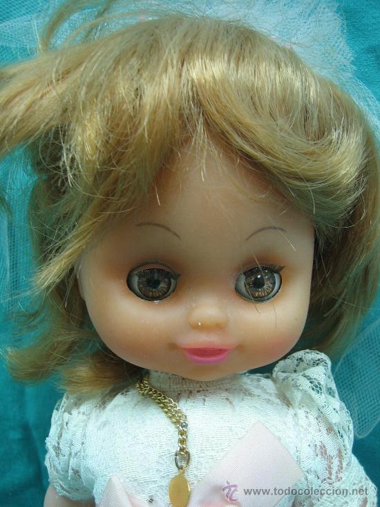Mu&ntilde;ecas espa&ntilde;olas modernas: Mu&ntilde;eca Espa&ntilde;ola de comunion. Mide 34 cm - Foto 2