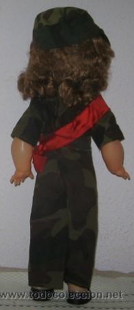 Mu&ntilde;ecas espa&ntilde;olas modernas: MU&Ntilde;ECA DEL EJ&Eacute;RCITO DE TIERRA CON UNIFORME DE CAMUFLAJE - Foto 2