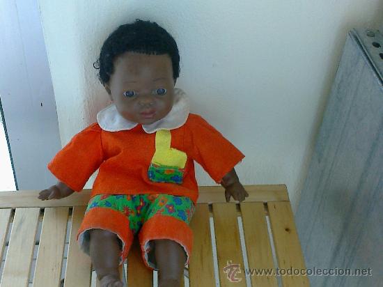 Mu&ntilde;ecas Espa&ntilde;olas Modernas: MU&Ntilde;ECO ANTIGUO NEGRITO--FABRICADO POR J.BERNA ( MADE IN SPAIN ) , VER ESTADO .