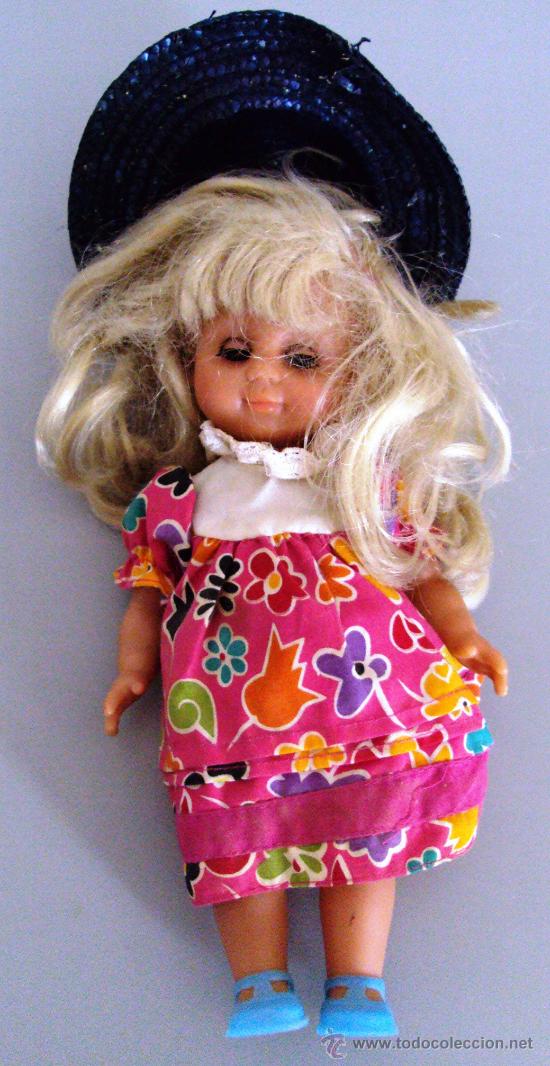 Mu&ntilde;ecas espa&ntilde;olas modernas: Mu&ntilde;eca con sombrero - Foto 1