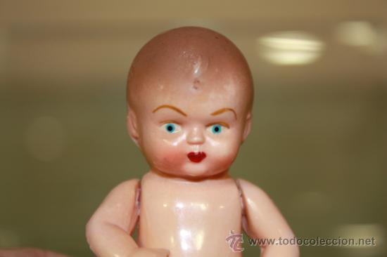 Mu&ntilde;ecas espa&ntilde;olas modernas: Mu&ntilde;eco  beb&eacute; Celuloide Antiguo..A&ntilde;os 60 - Foto 1