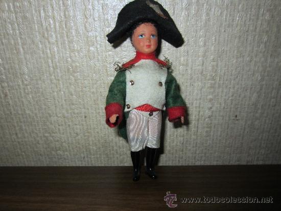Mu&ntilde;ecas espa&ntilde;olas modernas: mu&ntilde;eco soldado - Foto 1