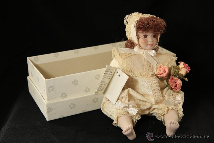 Mu&ntilde;ecas Espa&ntilde;olas Modernas: mu&ntilde;eca porcelana Fanas ref 8007 con su cajita
