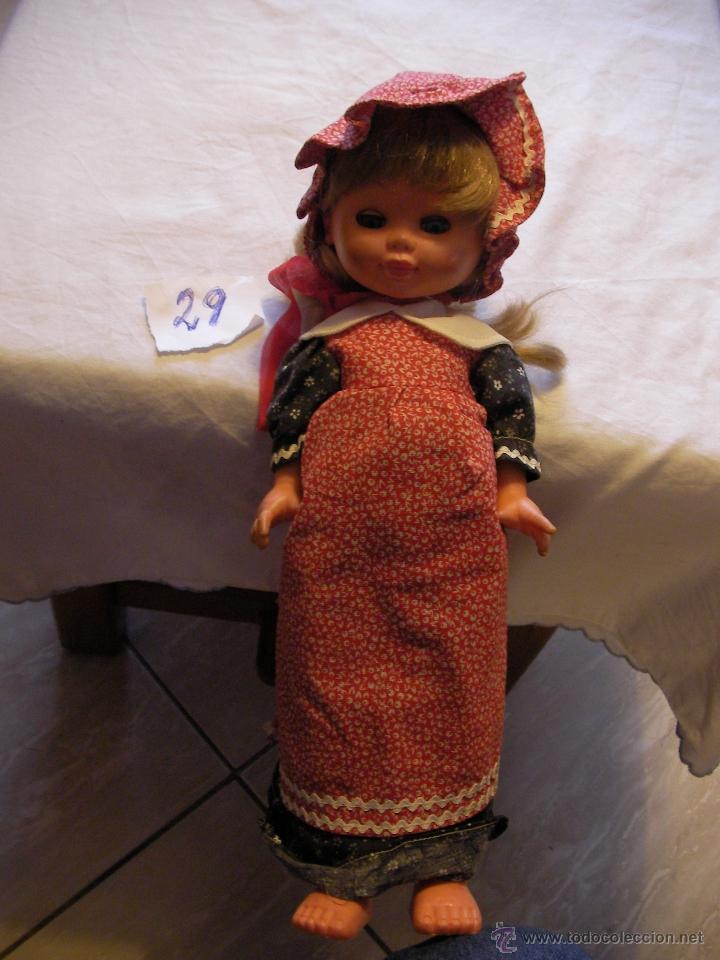 Mu&ntilde;ecas espa&ntilde;olas modernas: ANTIGUA MU&Ntilde;ECA CON TRAJE - Foto 1