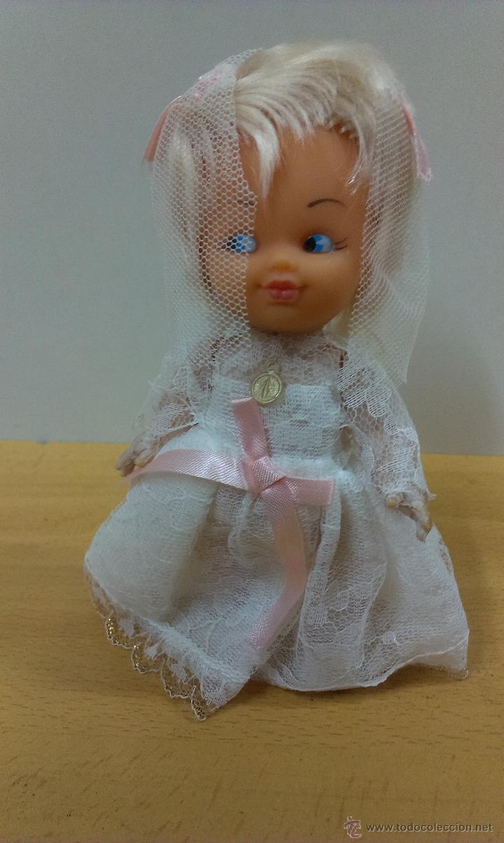 Mu&ntilde;ecas espa&ntilde;olas modernas: PAREJA DE MU&Ntilde;ECOS VESTIDOS DE COMUNION - Foto 3