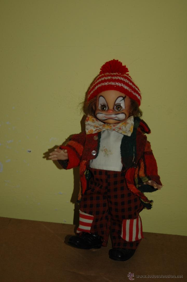 Mu&ntilde;ecas espa&ntilde;olas modernas: MU&Ntilde;ECA VESTIDA DE PAYASO - Foto 1