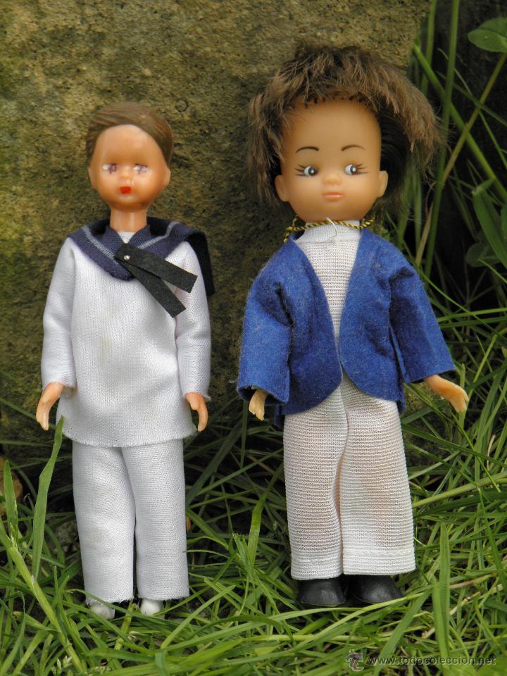 Mu&ntilde;ecas Espa&ntilde;olas Modernas: Lote 2 mu&ntilde;ecos de comuni&oacute;n antiguos, uno de A. Bordera Onil