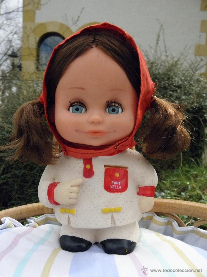 Mu&ntilde;ecas Espa&ntilde;olas Modernas: Antigua mu&ntilde;eca Huchi de Famacca morena, de Font Vella de 24 cm