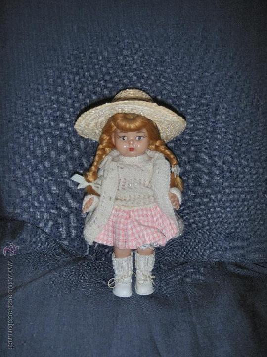 Mu&ntilde;ecas espa&ntilde;olas modernas: MU&Ntilde;ECA DE CELULOIDE O PLASTICO DURO - Foto 1