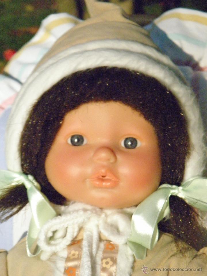 Mu&ntilde;ecas espa&ntilde;olas modernas: Mu&ntilde;eca antigua esquimal de 47 cm - Foto 2