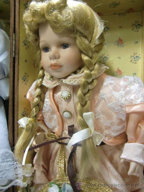 Mu&ntilde;ecas espa&ntilde;olas modernas: Mu&ntilde;eca con vestidos y caja - Foto 3