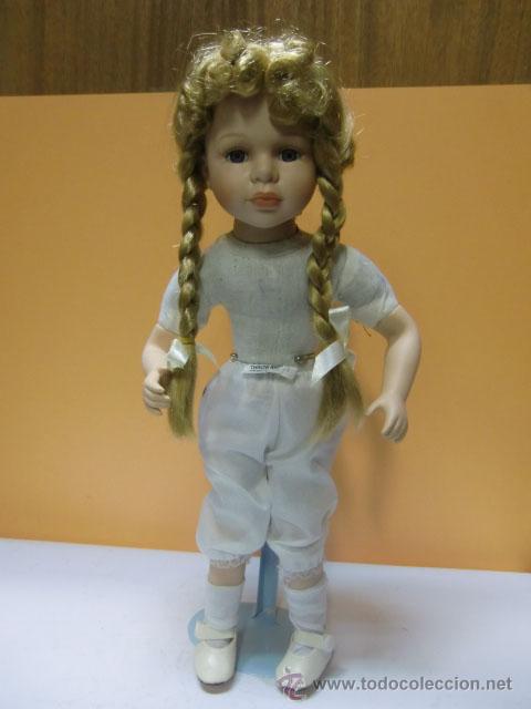 Mu&ntilde;ecas espa&ntilde;olas modernas: Mu&ntilde;eca con vestidos y caja - Foto 8