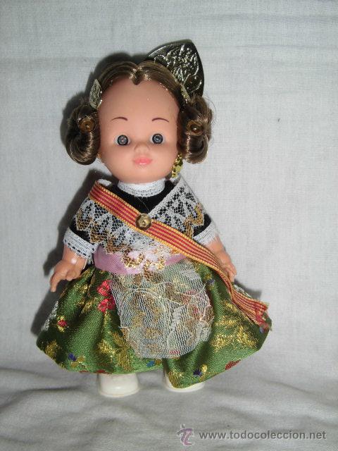 Mu&ntilde;ecas espa&ntilde;olas modernas: PEQUE&Ntilde;A MU&Ntilde;ECA FALLERA  A BORDERA ONIL - Foto 1
