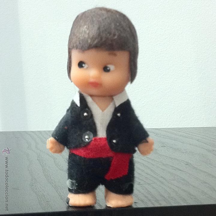 Mu&ntilde;ecas espa&ntilde;olas modernas: MU&Ntilde;ECO CON TRAJE REGIONAL -  Y TIN TAN. - Foto 1
